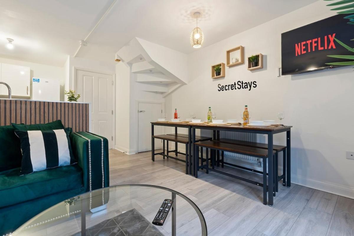 Luxury Centre 5 Bed House With Free Parking- Sleeps 12 Apartment Birmingham
