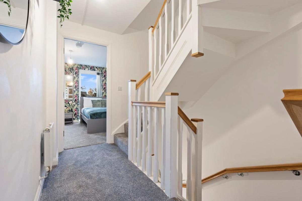 Luxury Centre 5 Bed House With Free Parking- Sleeps 12 * Birmingham